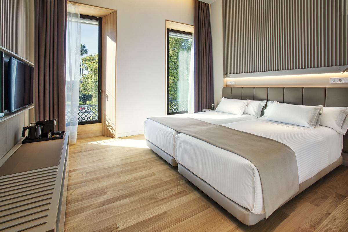 Hotel Kivir Севиля Екстериор снимка