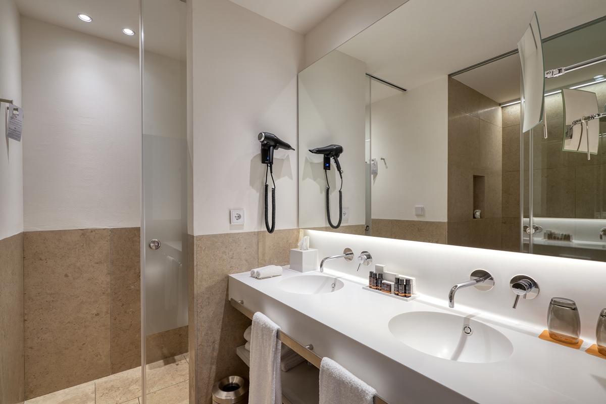 Hotel Kivir Севиля Екстериор снимка