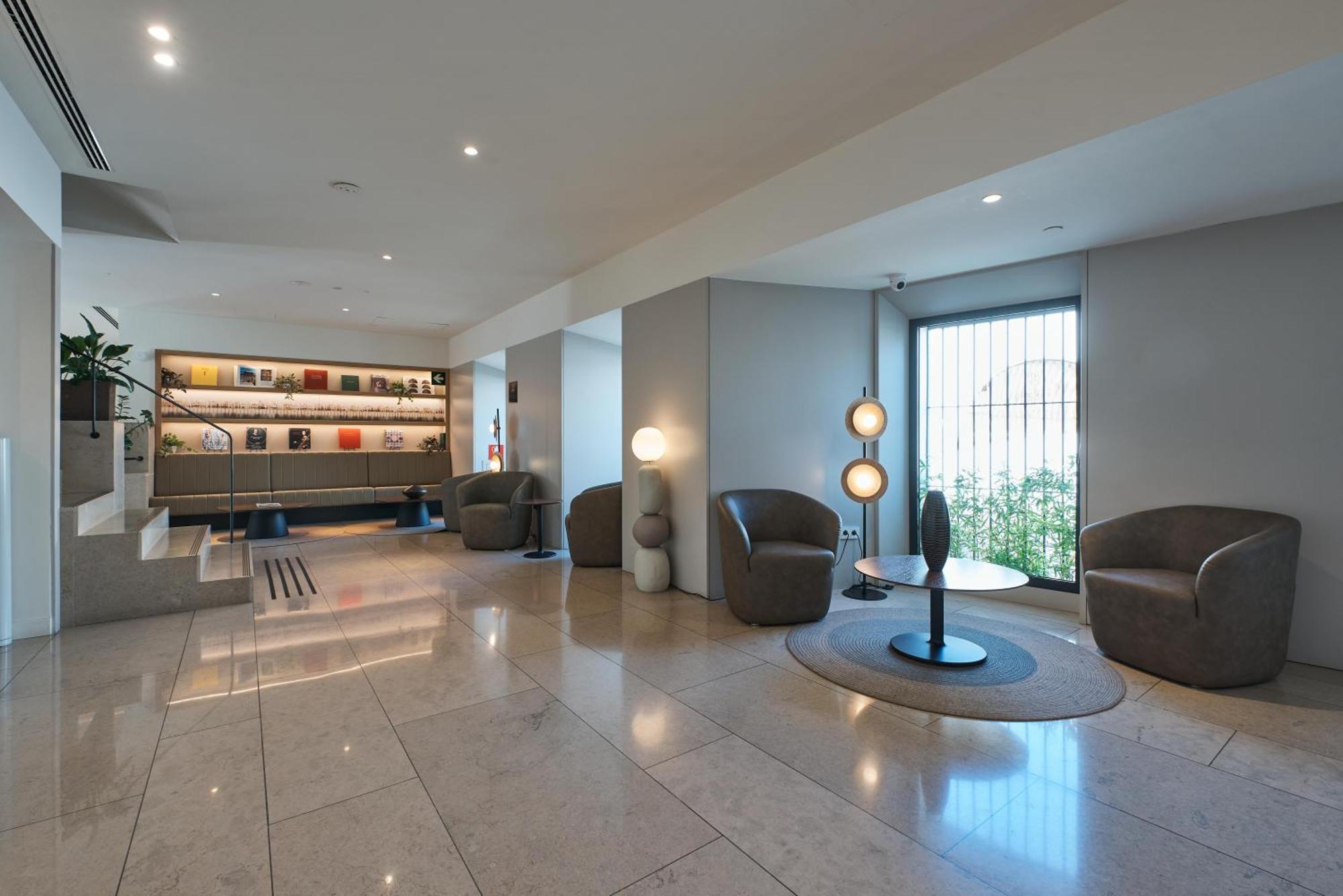 Hotel Kivir Севиля Екстериор снимка