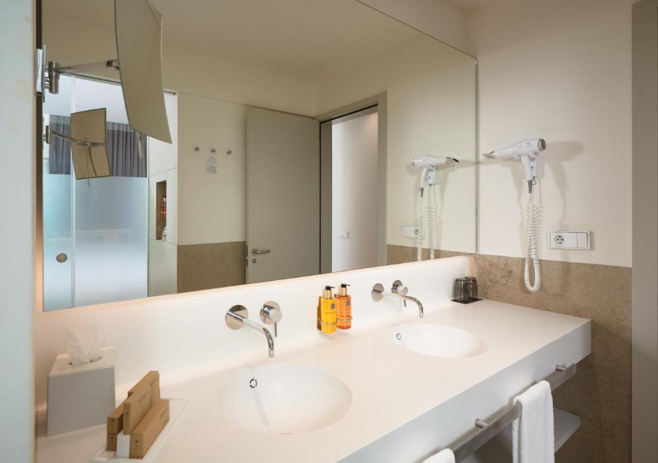 Hotel Kivir Севиля Екстериор снимка